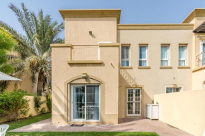Lux BnB Beautiful Garden Villa